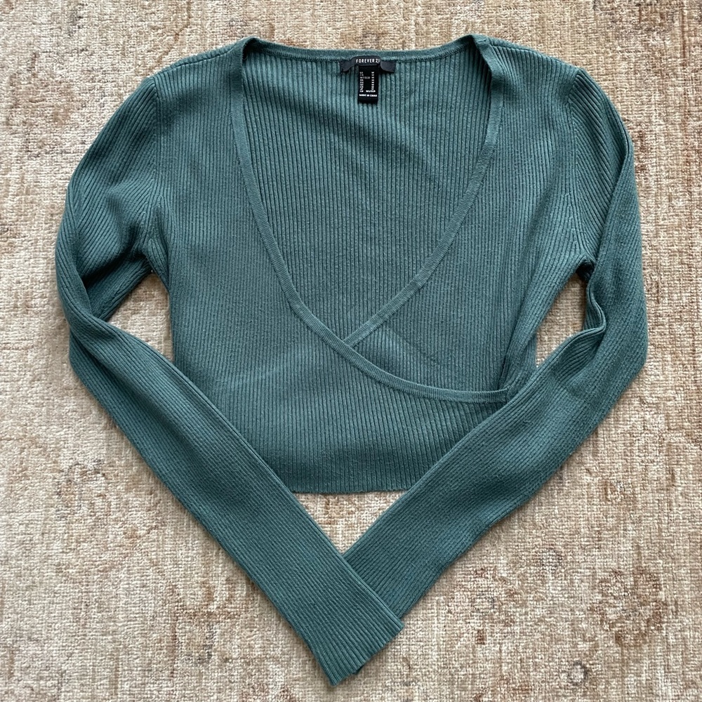 Forever 21 Green Wrap Top in Medium